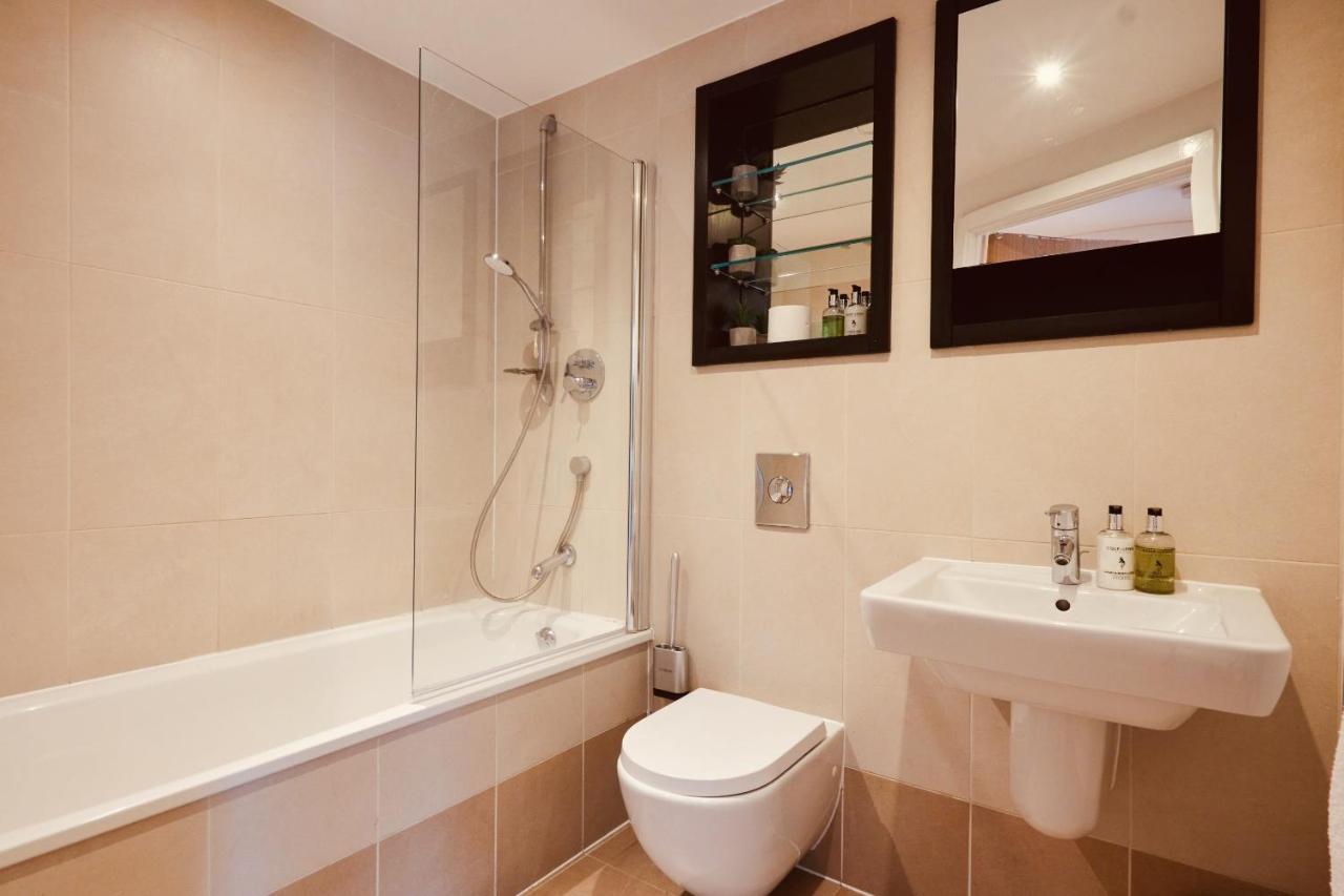 Deluxe River Canal View & Free Secure Parking! 利兹 外观 照片